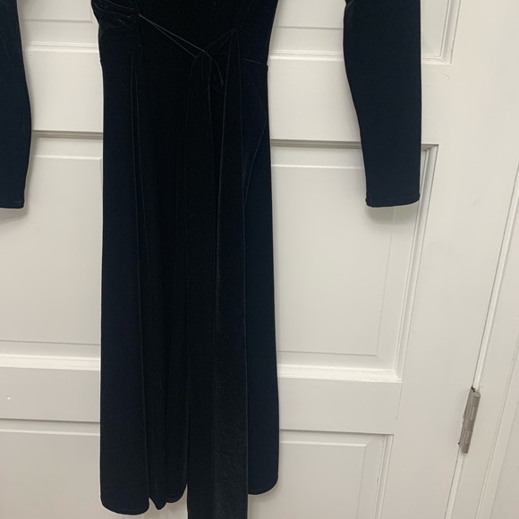 Talbots black velvet dress - Picture 3 of 3
